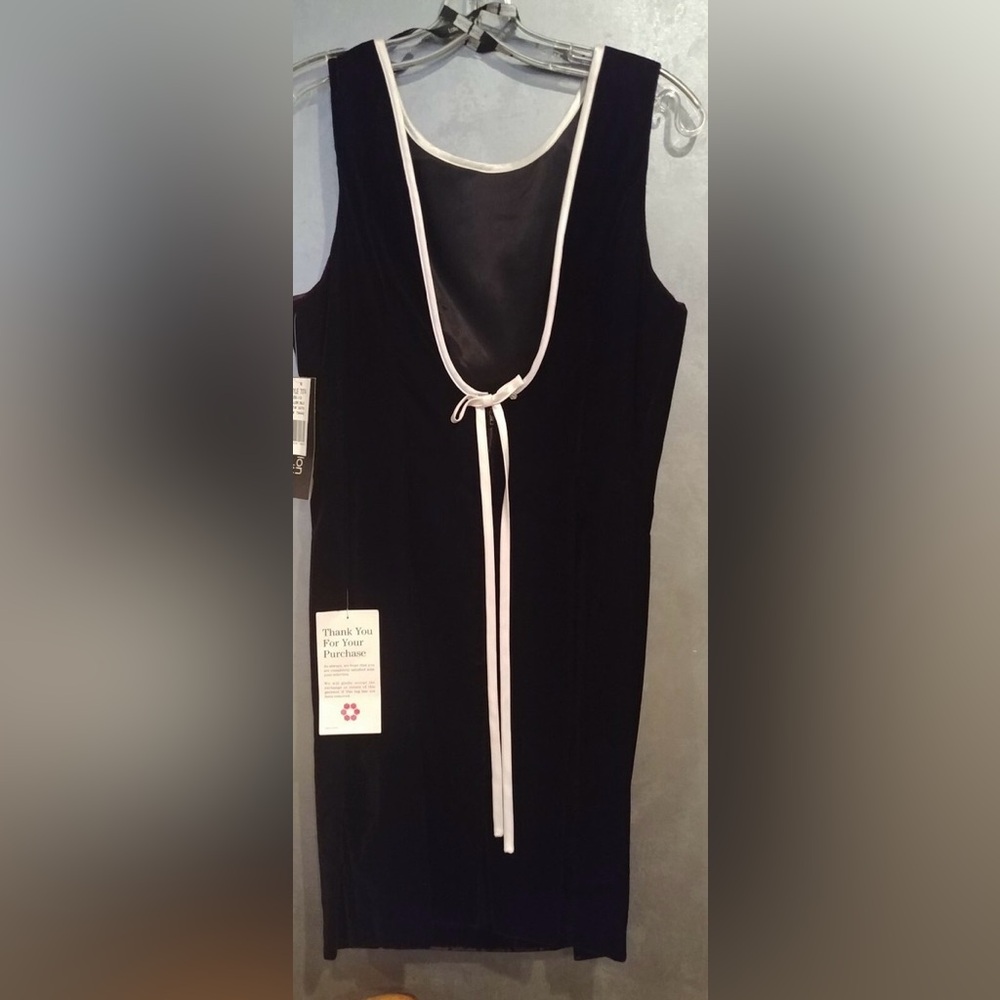 Vintage Black Velvet cocktail dress by Rhapsody  12 P NWT